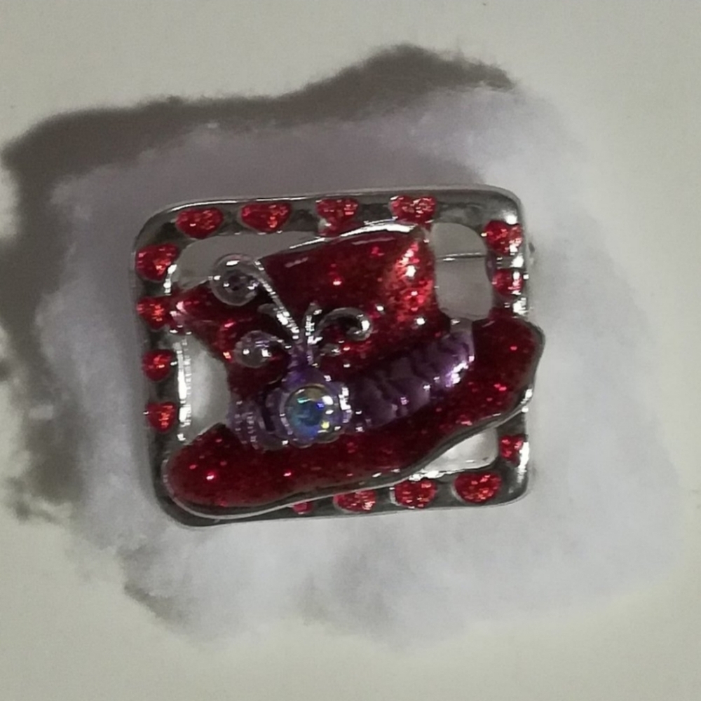 Vintage Red Glitter Enameled Fedora Hat Brooch Pin - Picture 2 of 5